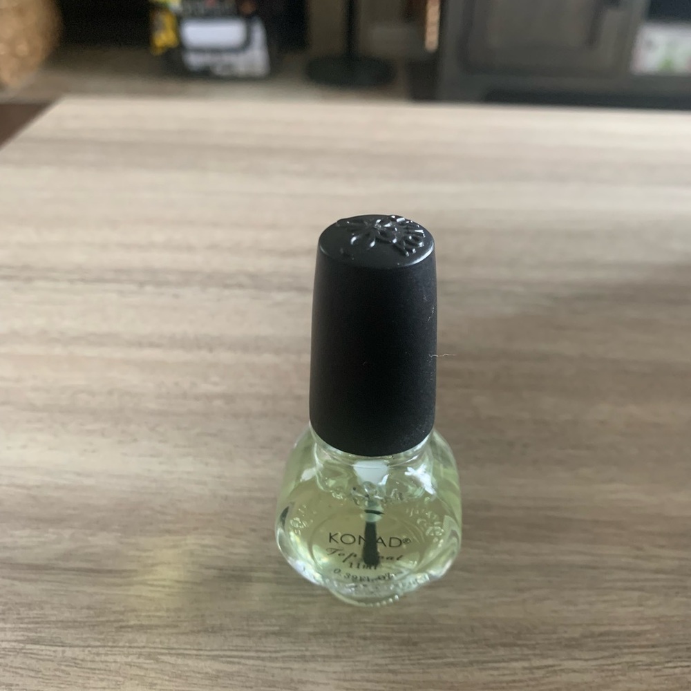 Konad Tap Clear Coat Nail Polish 11 ml 0.39 FL OZ NWT